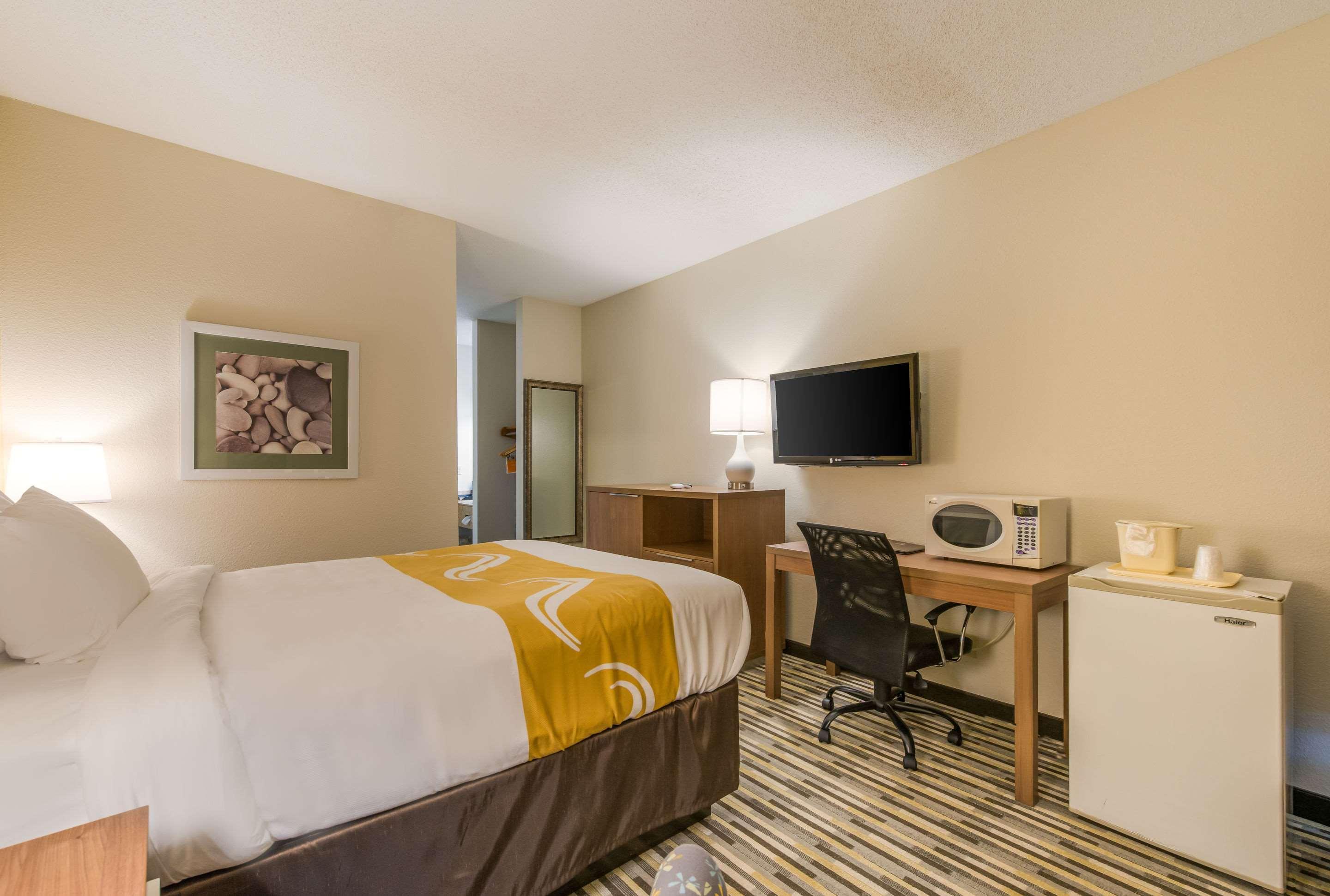 Quality Inn Michigan City South Exterior photo